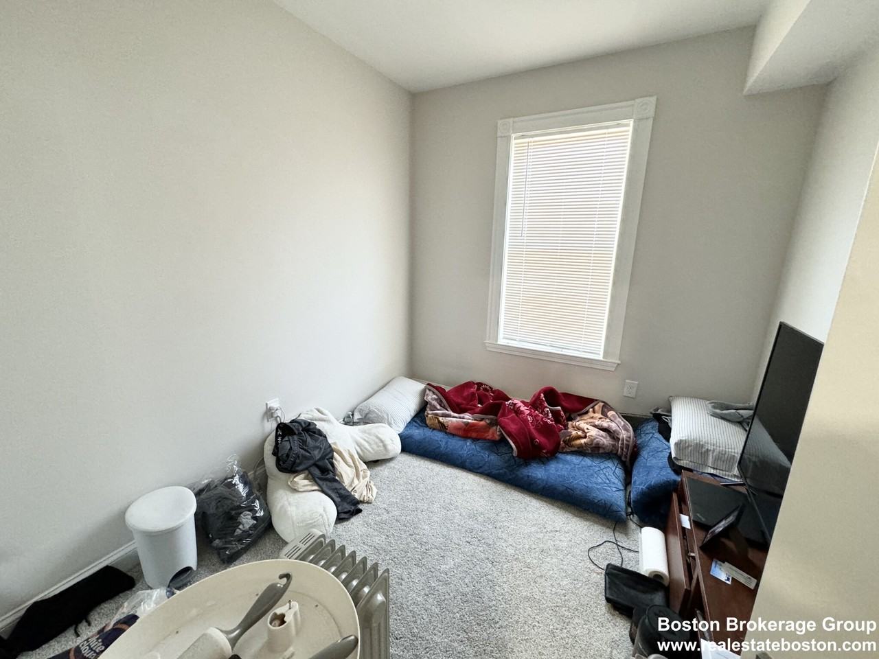 20 Howell St. - Photo 3 of 6