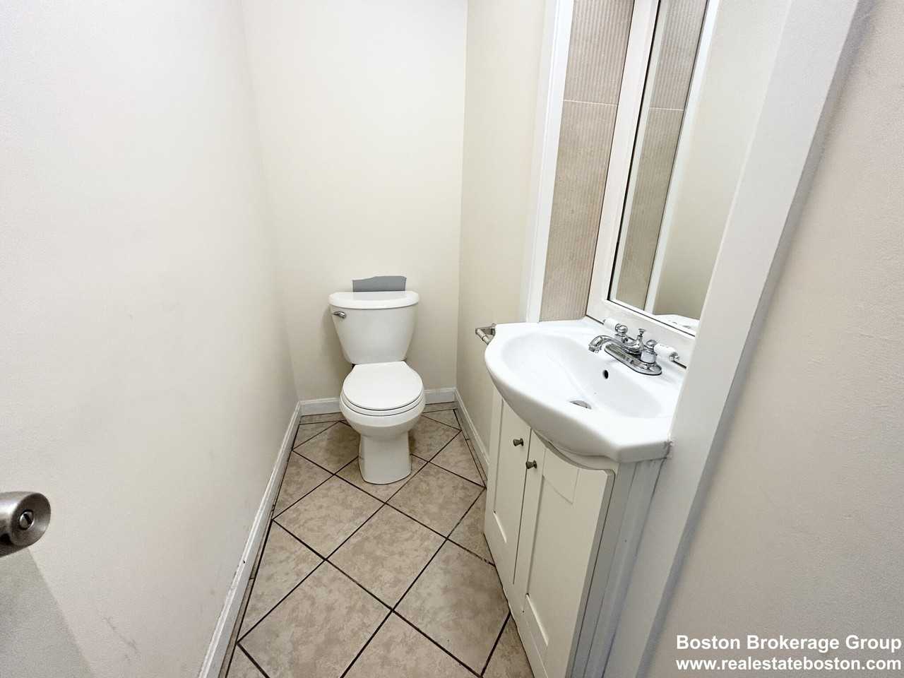1 Folsom Ave #2 - Photo 6 of 7