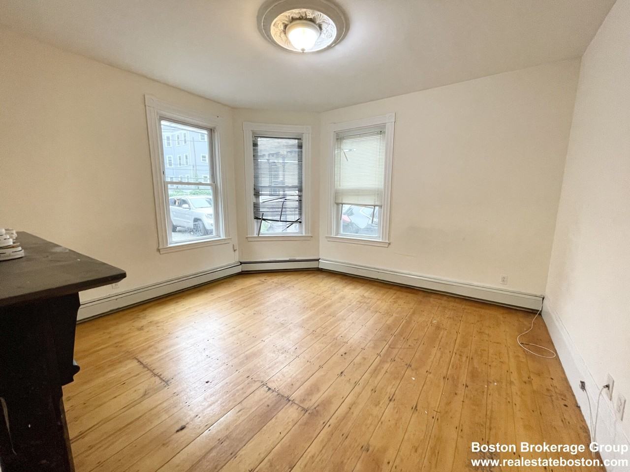1 Folsom Ave #1 - Photo 3 of 8