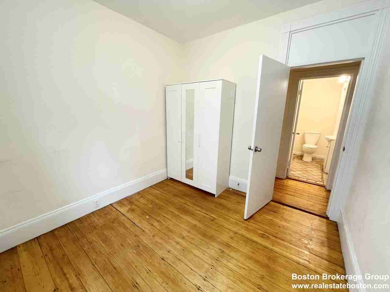 1 Folsom Ave #1 - Photo 5 of 8