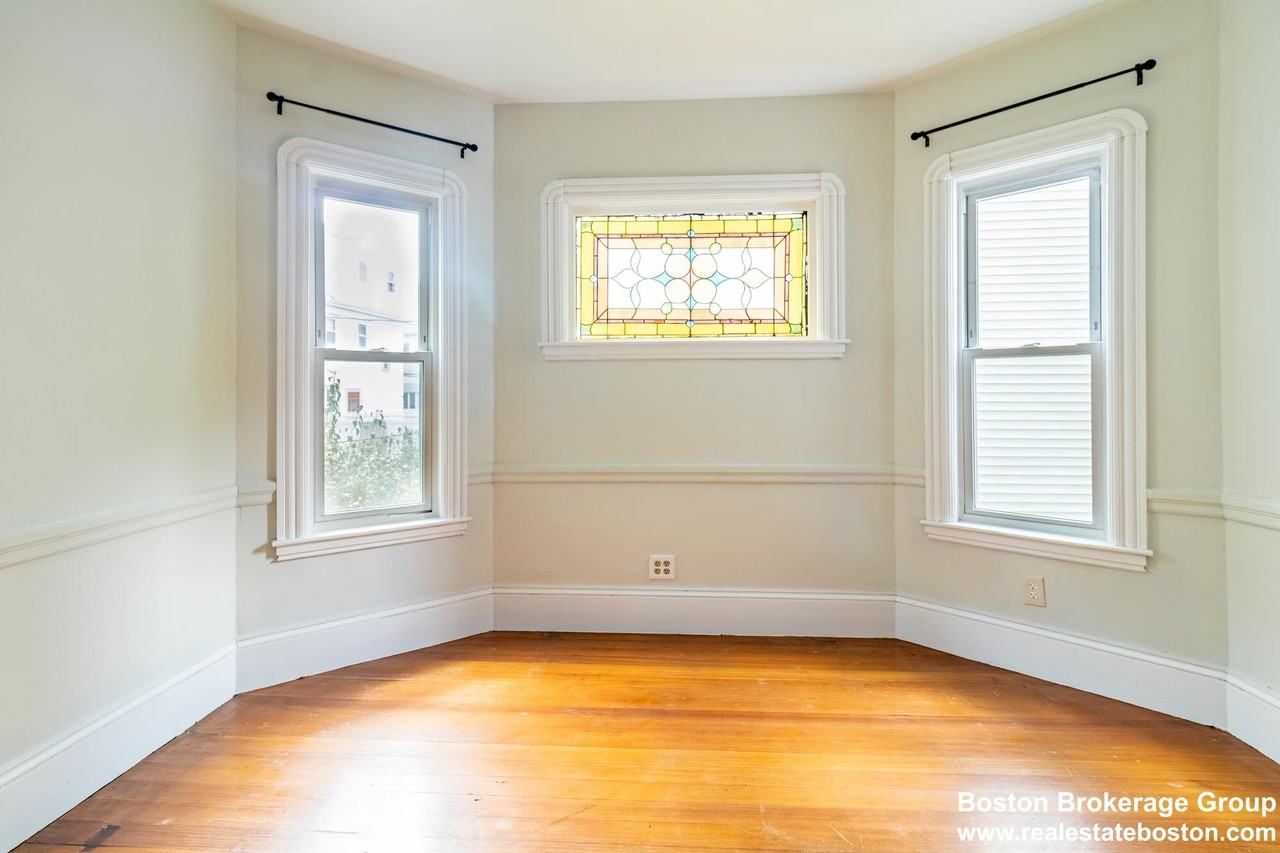 787 Columbia Rd #1 - Photo 4 of 12