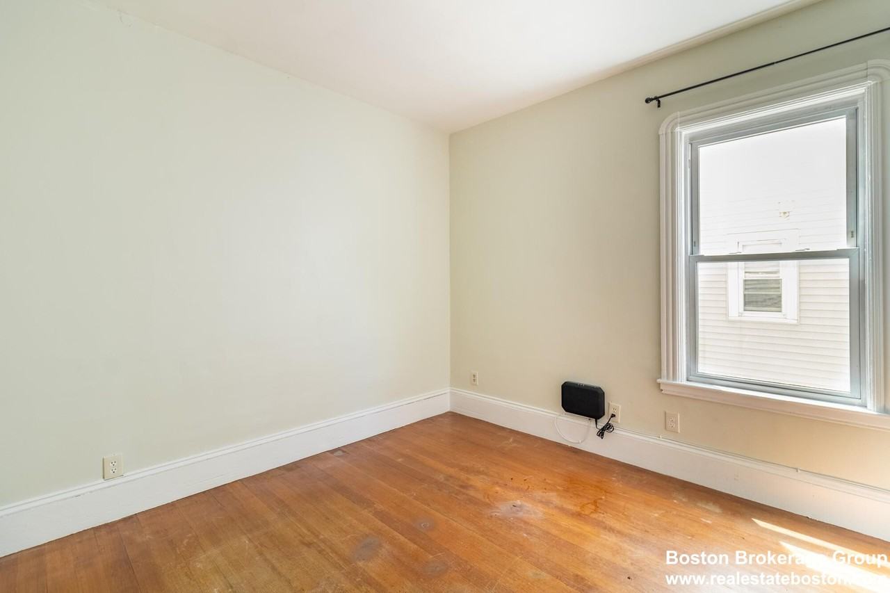 787 Columbia Rd #1 - Photo 5 of 12