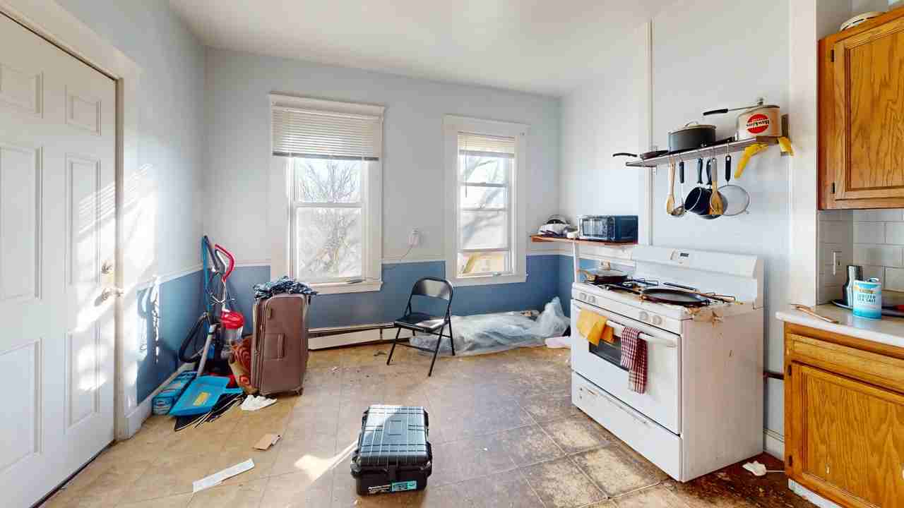 36 Mozart St. - Photo 2 of 14