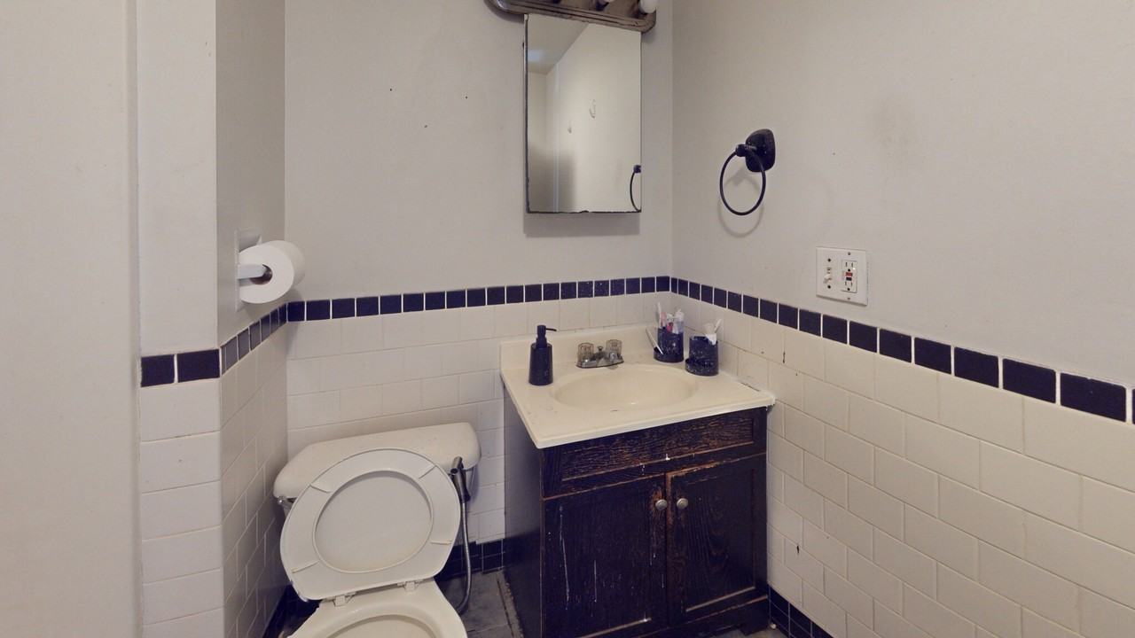 36 Mozart St. - Photo 4 of 14