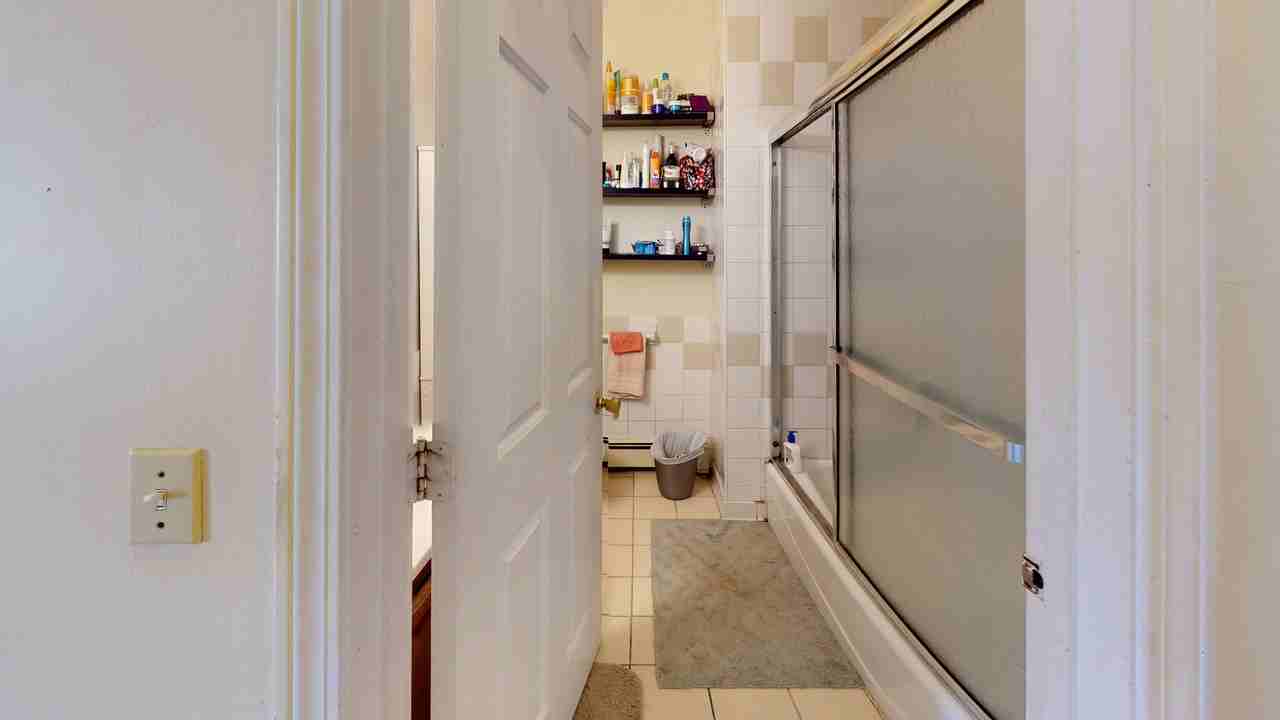 18 South Huntington Ave. - Photo 5 of 34