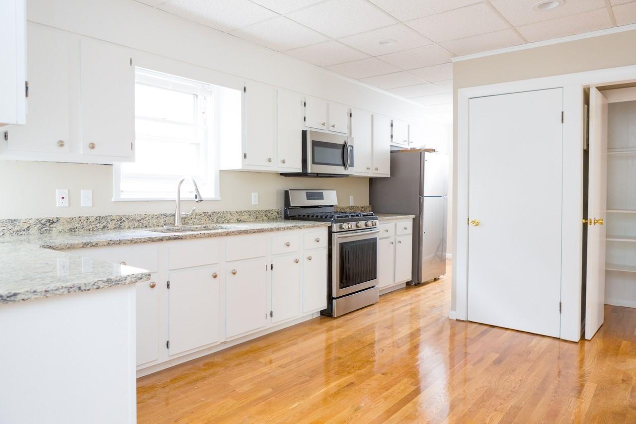 21-23 Pennsylvania Ave. - Photo 3 of 9