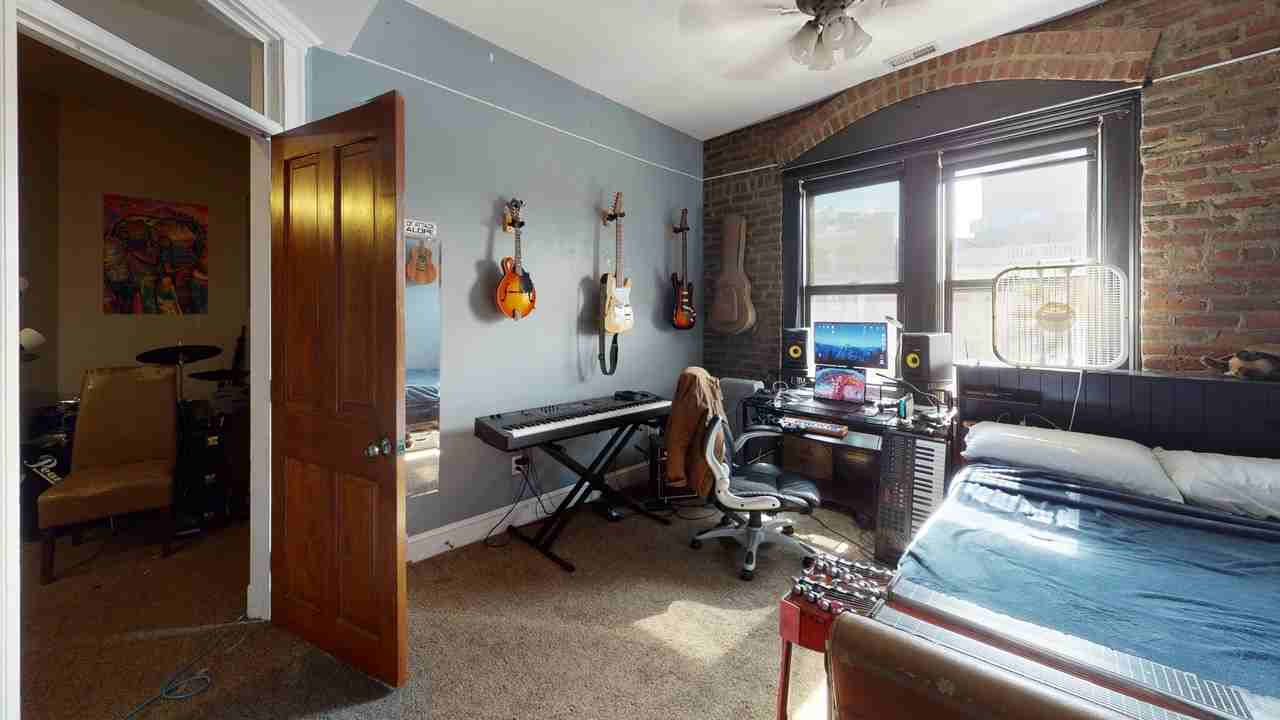 1109 Boylston St. - Photo 7 of 10