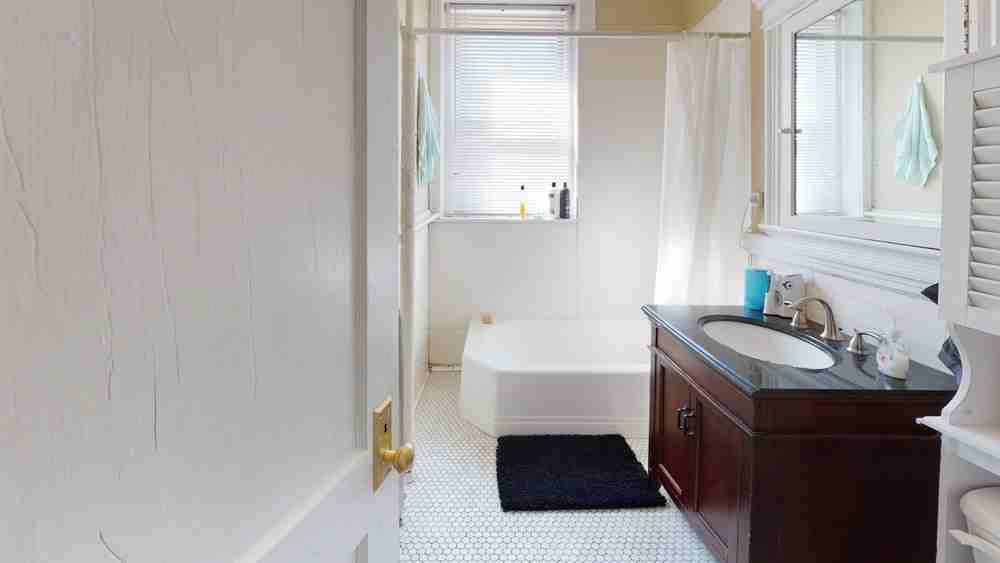 60 Charlesgate - Photo 5 of 6