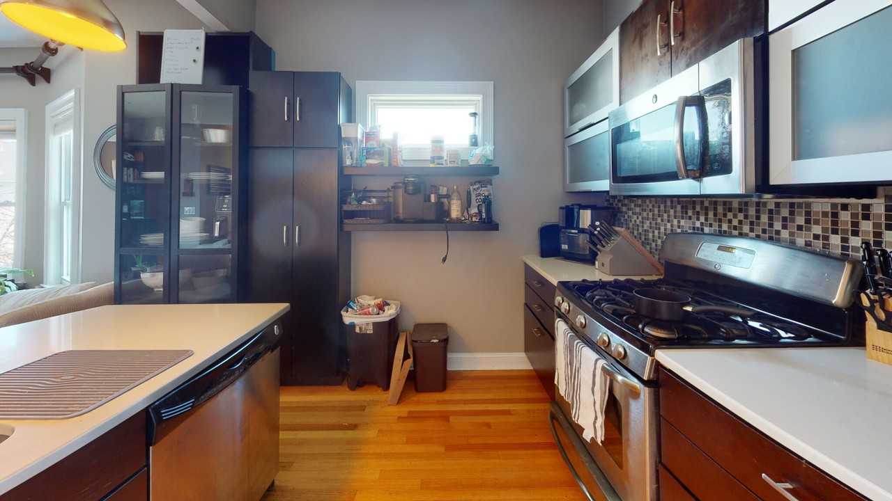 735 East 3rd - Photo 3 of 9