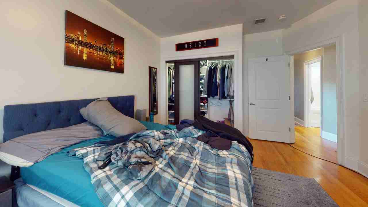 735 East 3rd - Photo 4 of 9