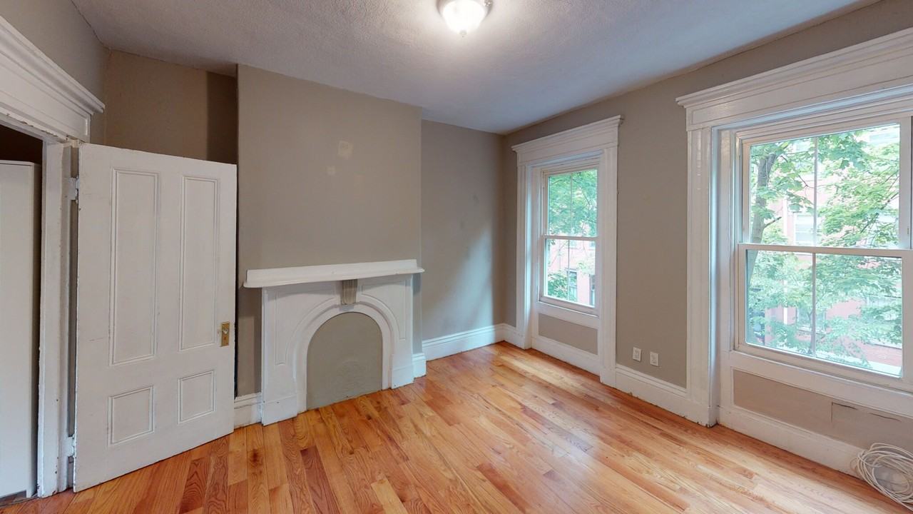 35 Dwight St. - Photo 3 of 17