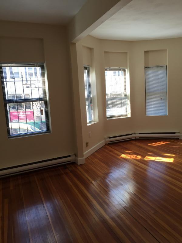 891 Huntington Ave. - Photo 5 of 19