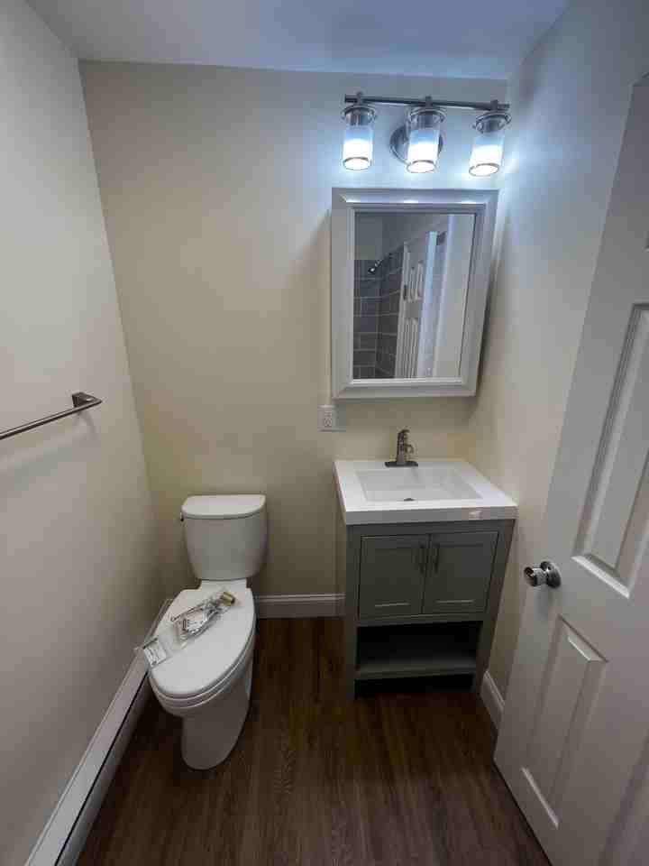 892 Huntington Ave. - Photo 4 of 23