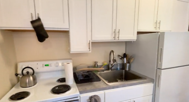 883 Huntington Ave. - Photo 4 of 29