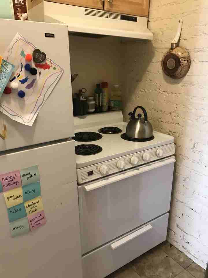 896 Huntington Ave. - Photo 5 of 20