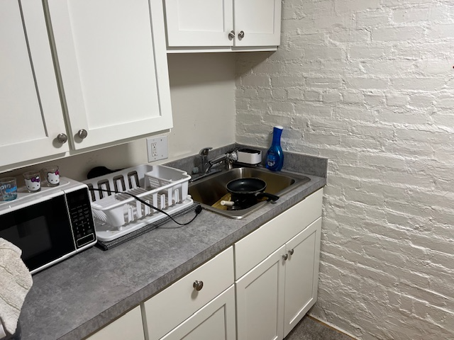 886 Huntington Ave. - Photo 3 of 31