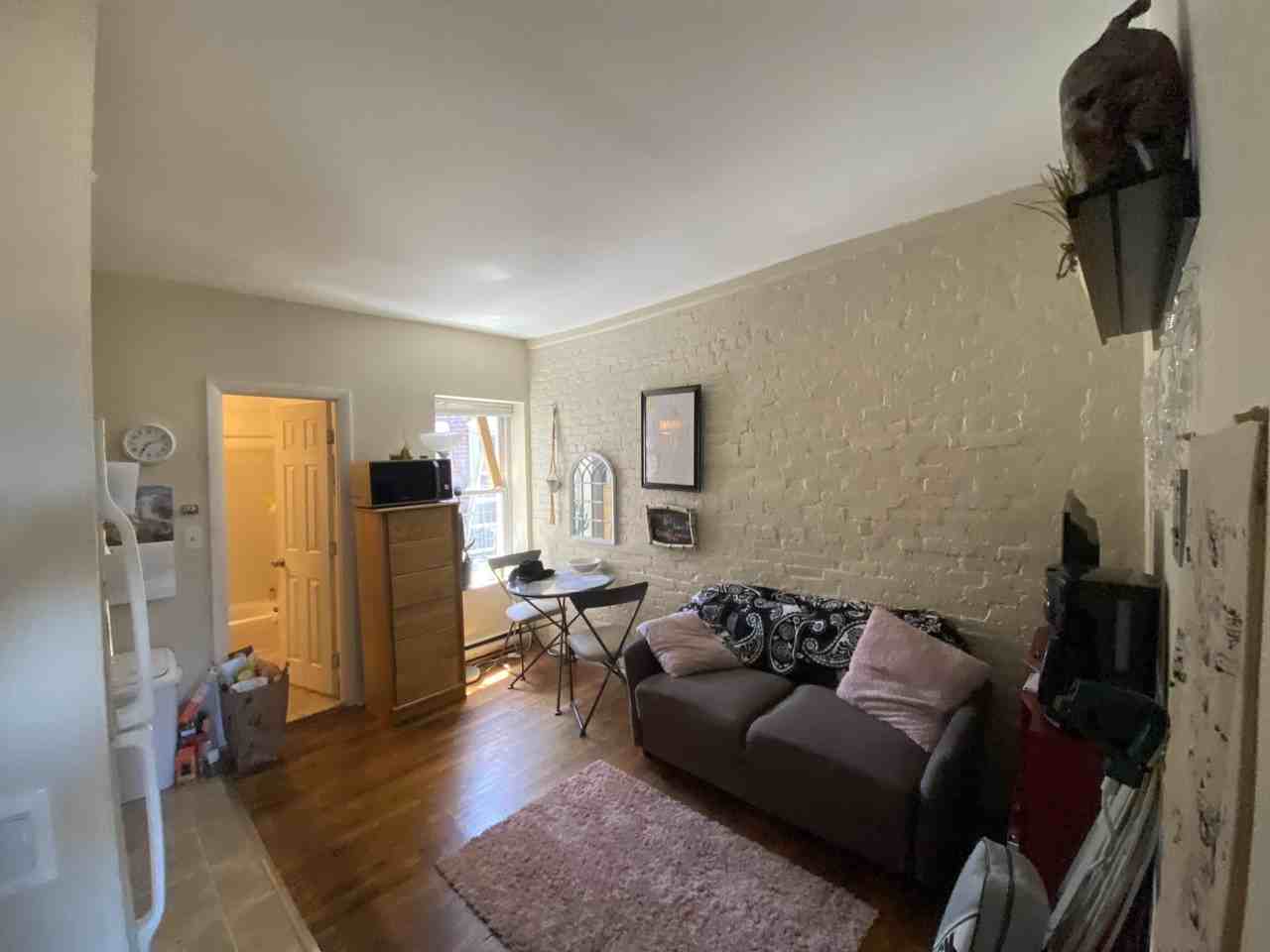 886 Huntington Ave. - Photo 3 of 31