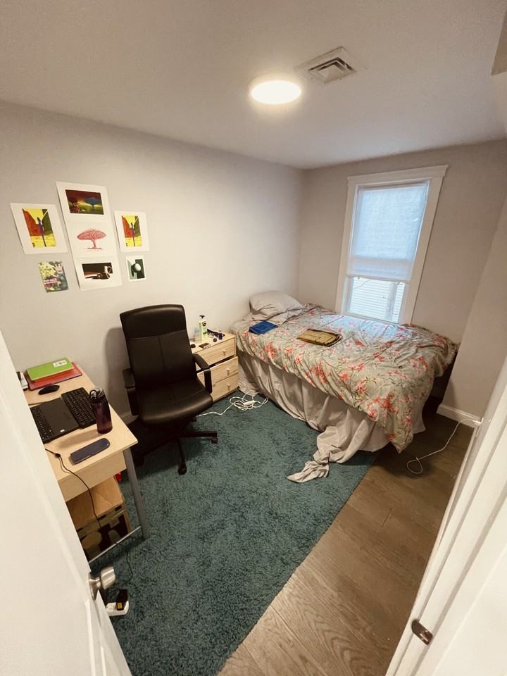 54 Brooks St. - Photo 3 of 6