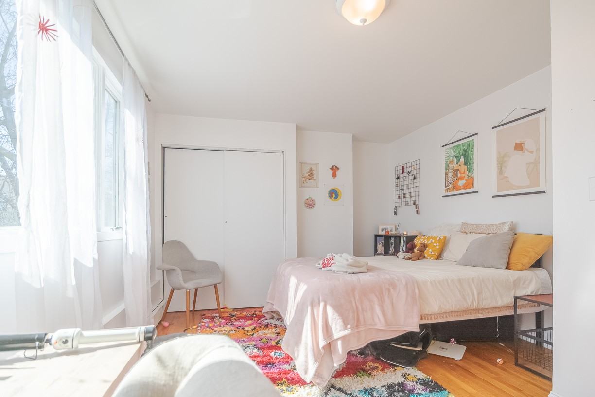 238 Everett St #2 - Photo 7 of 12