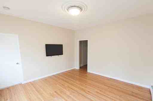 367 Maverick St. - Photo 3 of 12