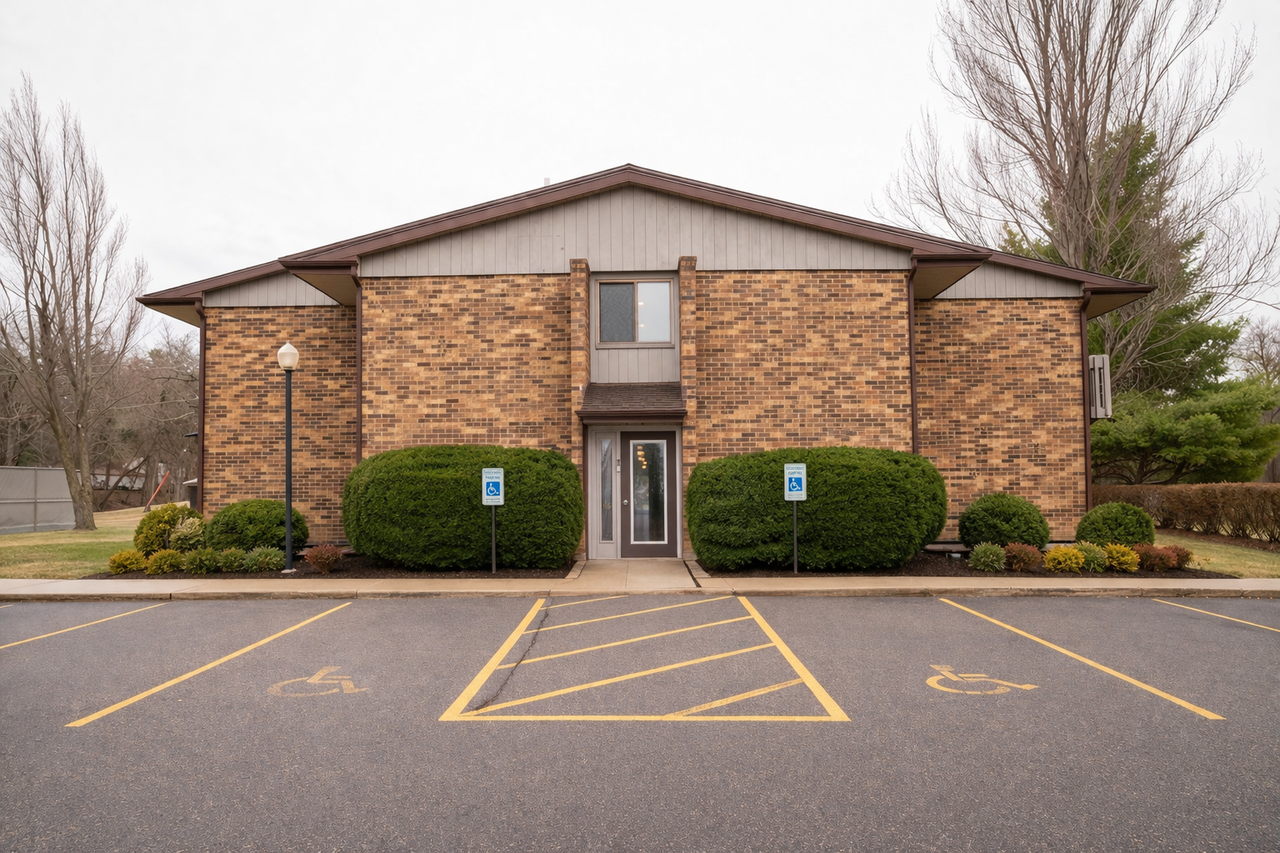 Parkwood Glen - Photo 3 of 9