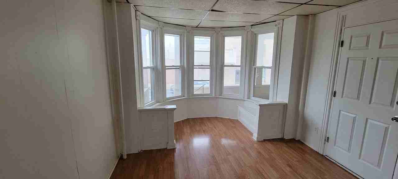 Main 511 - Photo 2 of 24