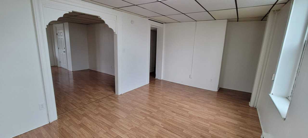 Main 511 - Photo 6 of 24