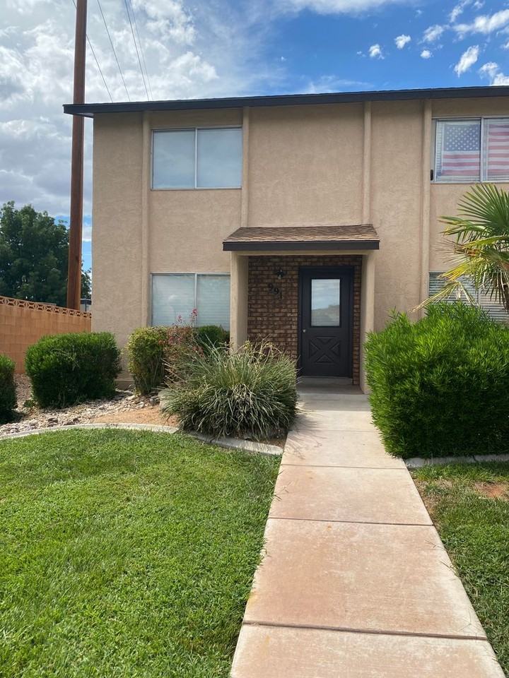 991 N 1725 W #64 - Photo 5 of 8