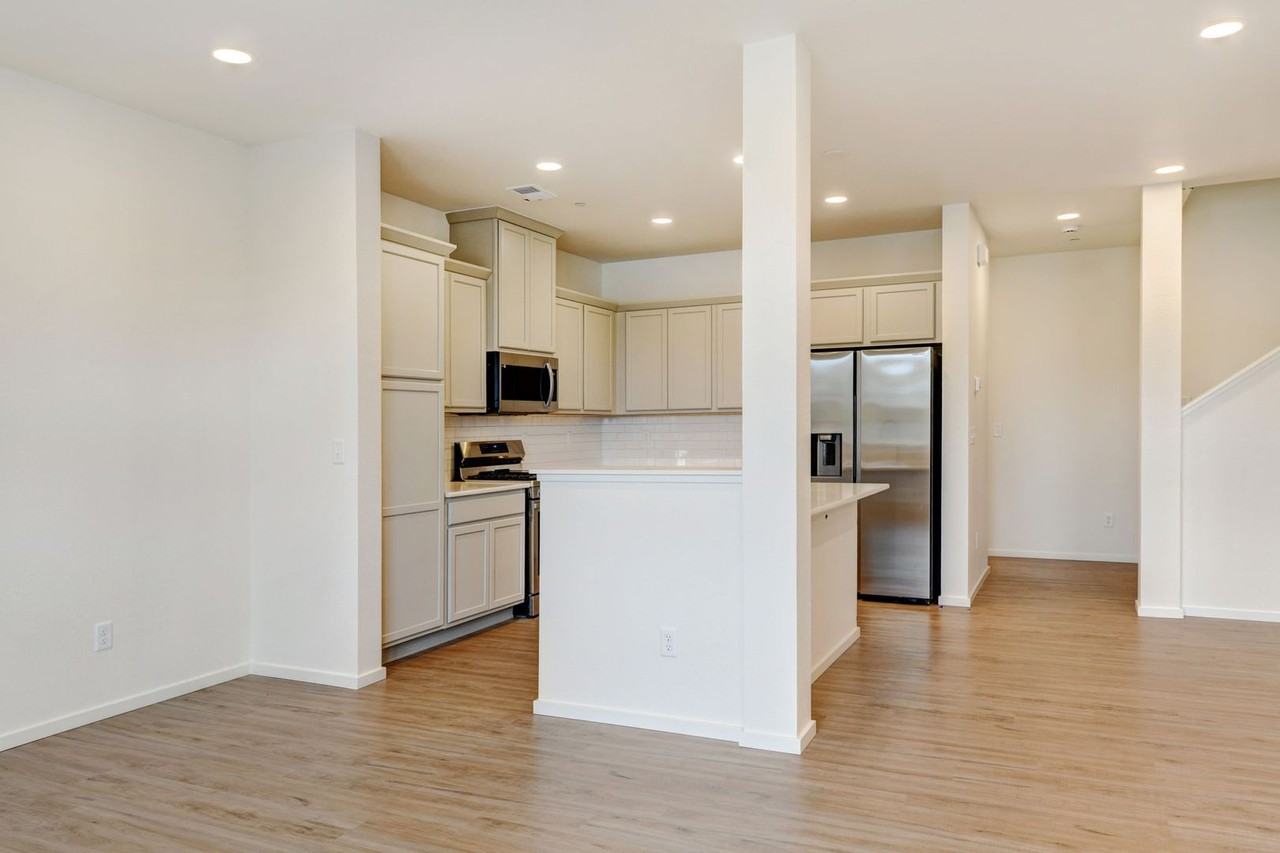 4954 Denys Dr - Photo 2 of 37