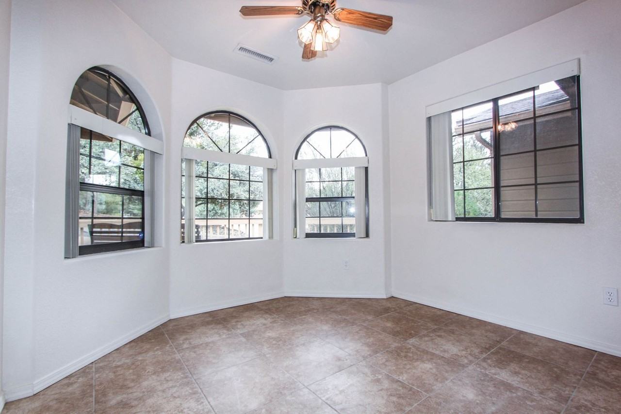 4891 Butterfly Dr - Photo 7 of 15