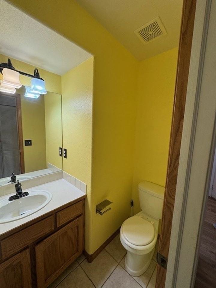 2525 49th Ave #2 - Photo 6 of 17