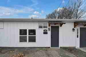 featured image of 137 W Church St