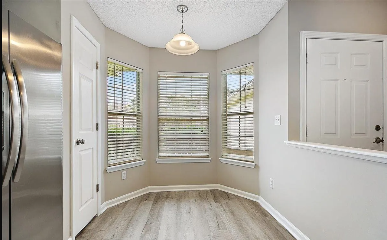 11458 Courtney Waters Ln - Photo 7 of 21