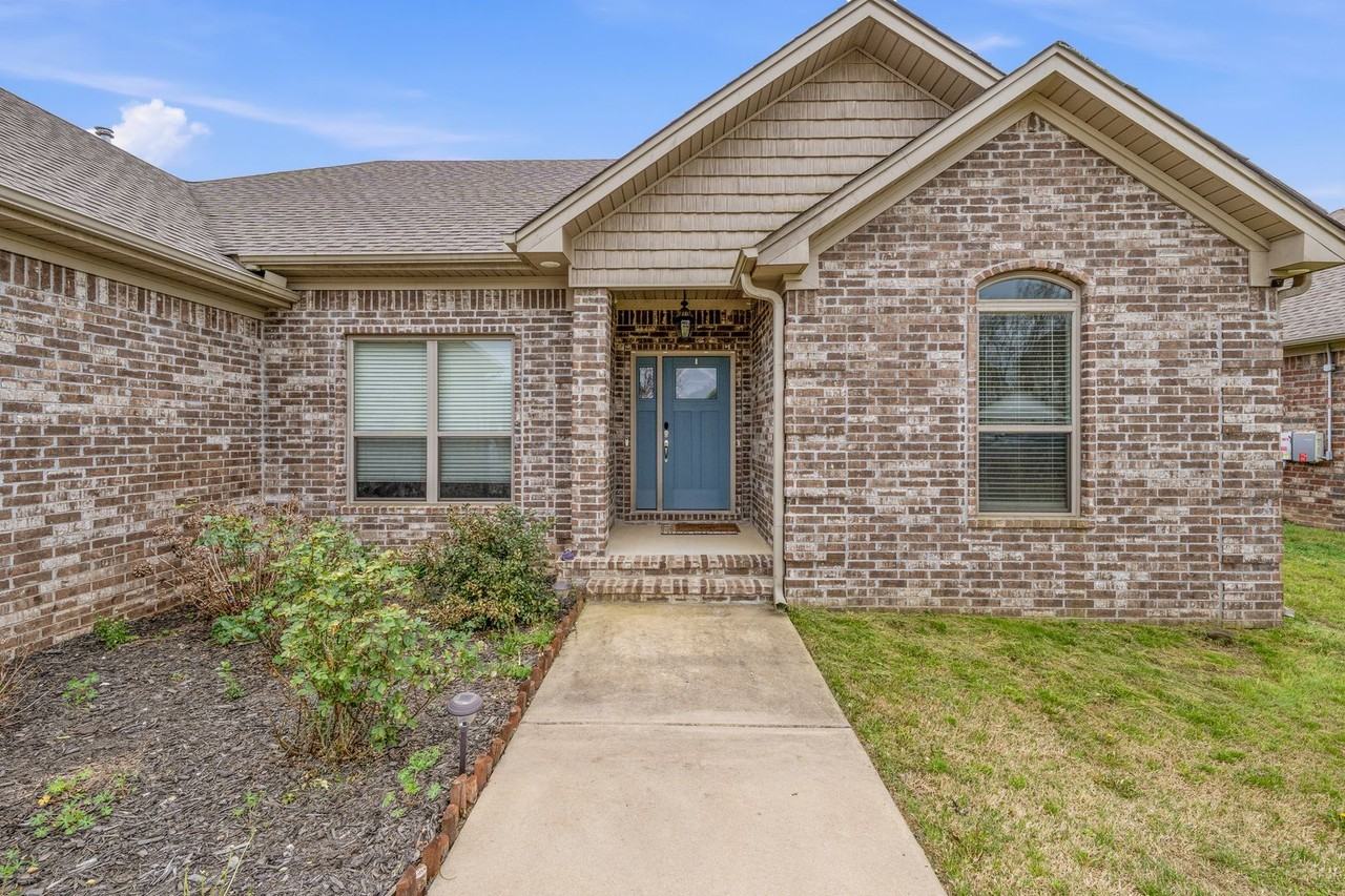 5504 Rope Trl - Photo 2 of 33