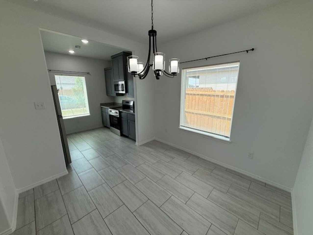 5819 Colegio Ln - Photo 3 of 16