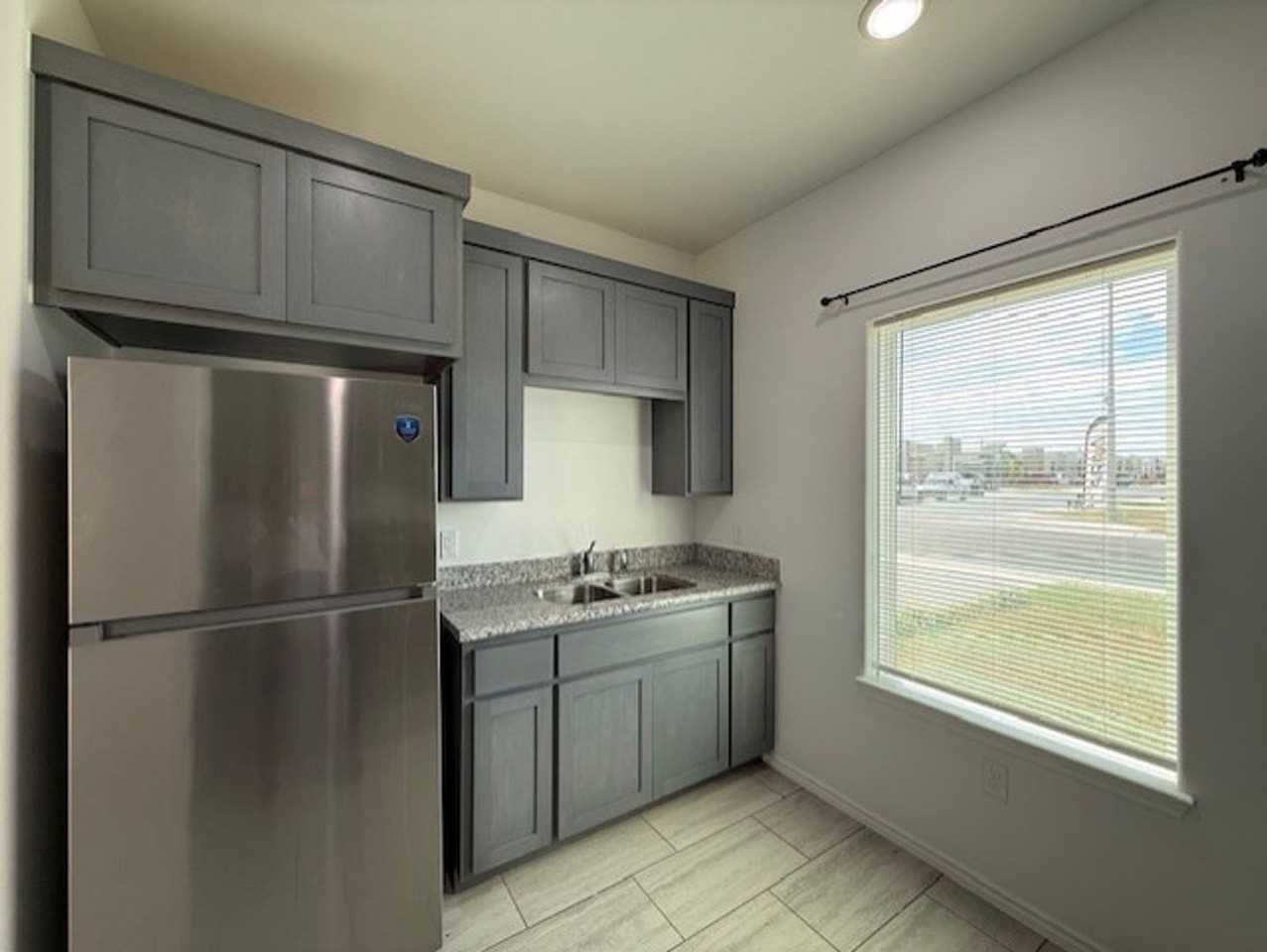 5819 Colegio Ln - Photo 5 of 16