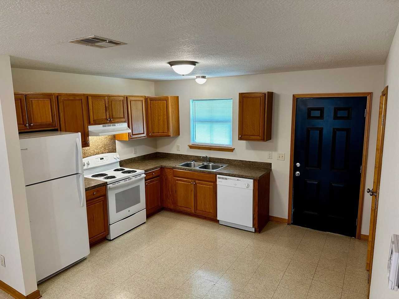 2520 Crockett St - Photo 6 of 24