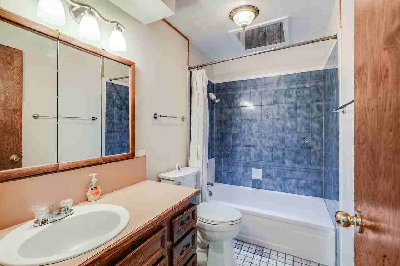 12854 Se 24th Ave - Photo 6 of 12