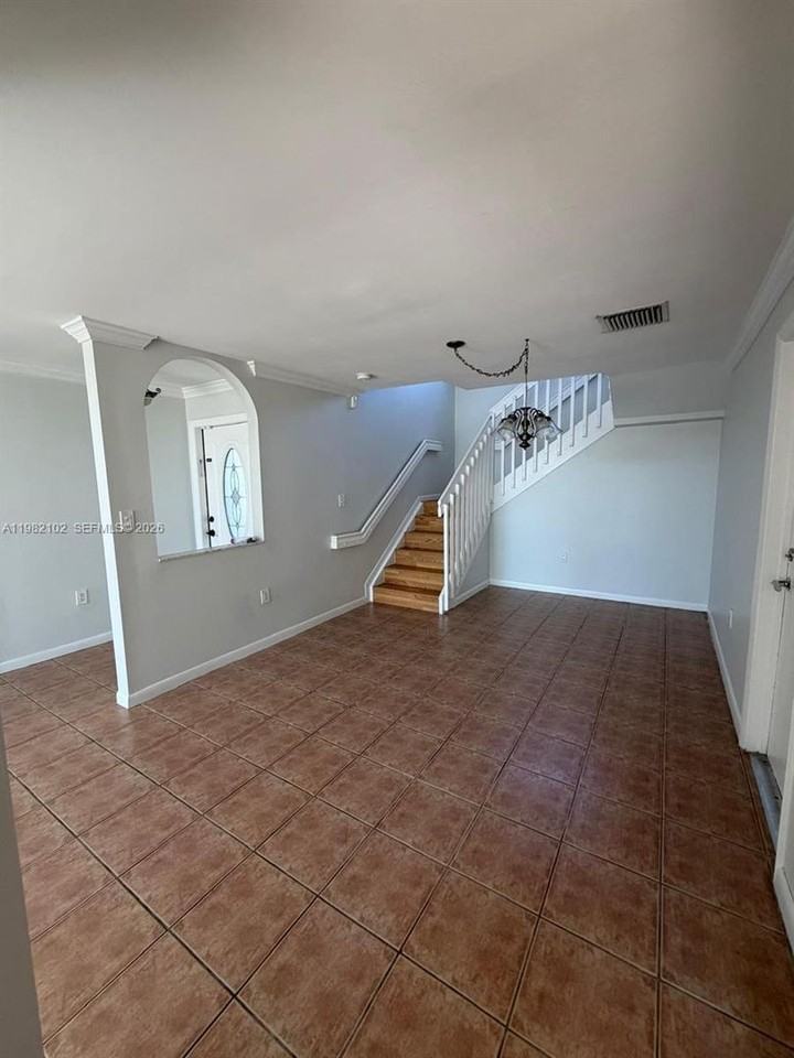 16060 Sw 87th Ter - Photo 5 of 20