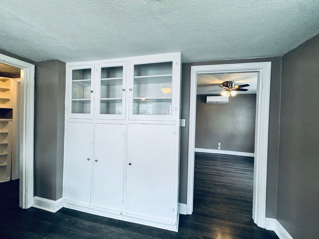 202 Macon St - Photo 5 of 14