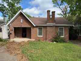 featured image of 2511 Parrott Ave