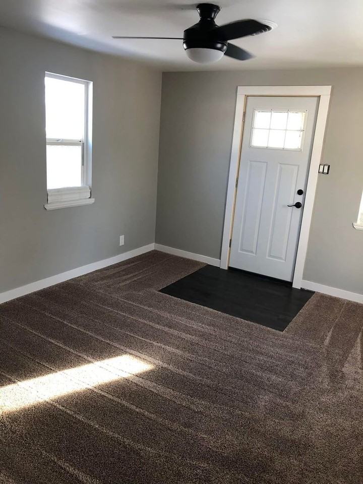 2415 8th Ave N - Photo 4 of 4