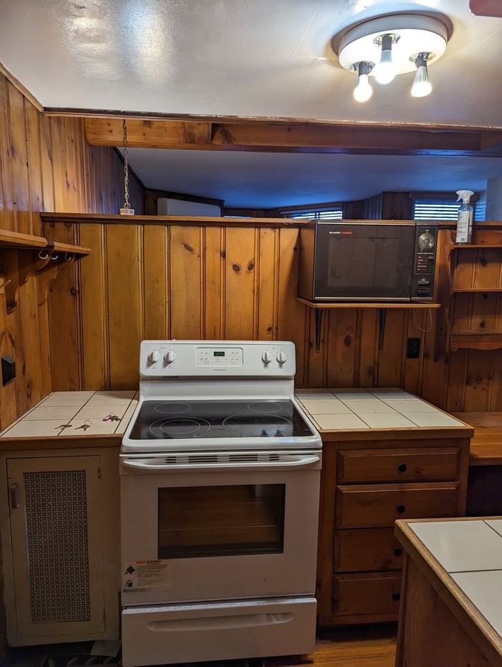 127 Bay State Road - Photo 6 of 37
