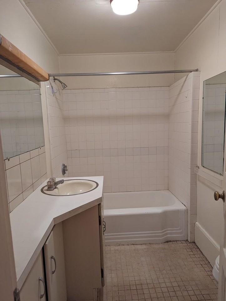 127 Bay State Road - Photo 7 of 37