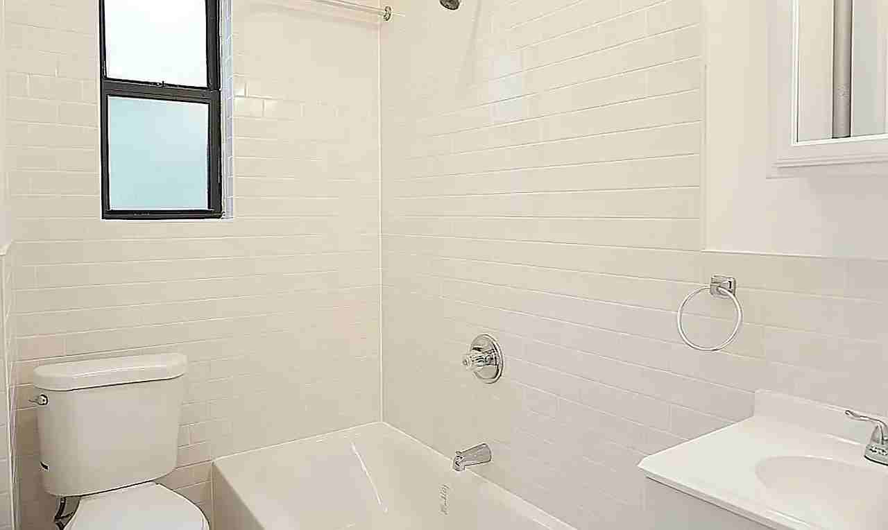 29-08 31st Avenue #C5 - Photo 4 of 4