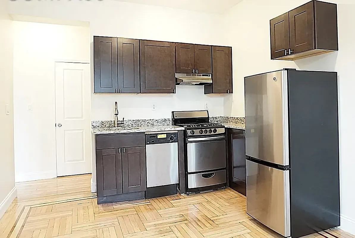 29-08 31st Avenue #C5 - Photo 2 of 4