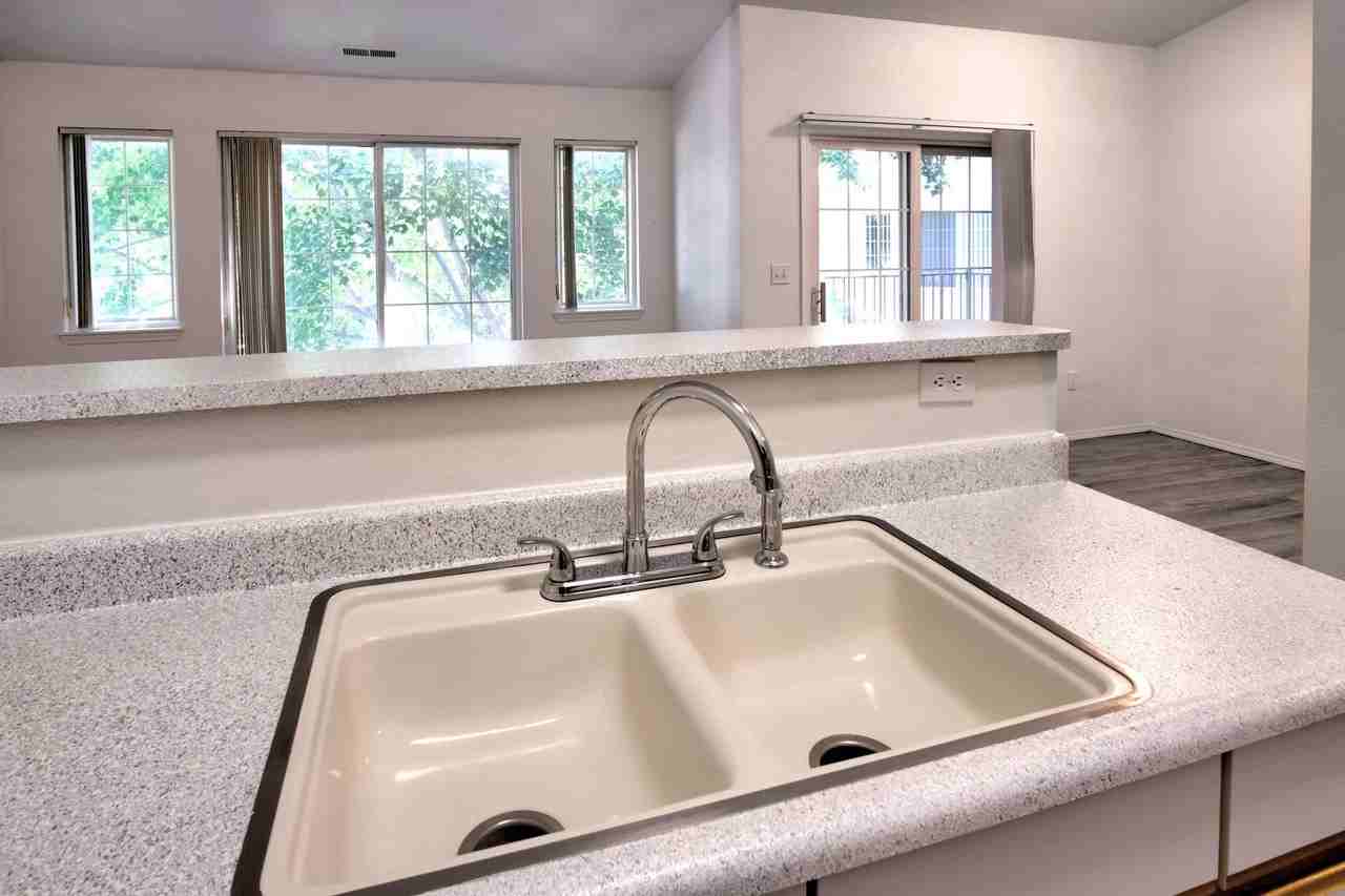 10673 W Halstead Ln #201 - Photo 3 of 19