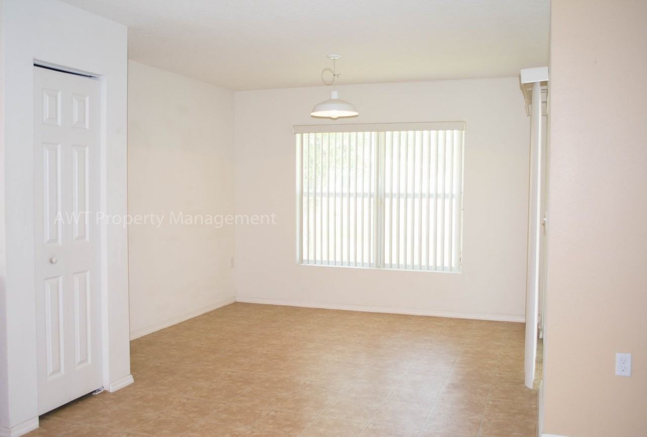 58 Pergola Pl - Photo 5 of 15