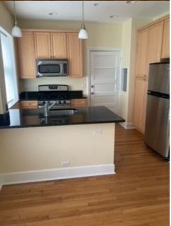 324 - *1238-40 Oak Building* - Photo 2 of 11