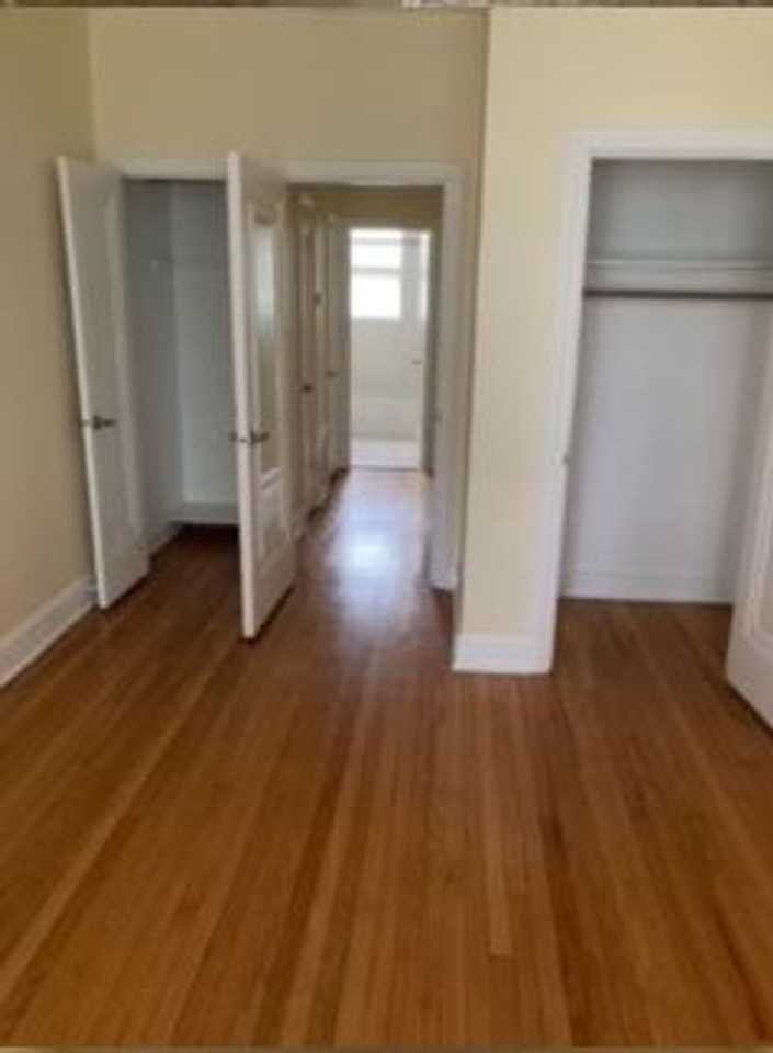 324 - *1238-40 Oak Building* - Photo 6 of 11